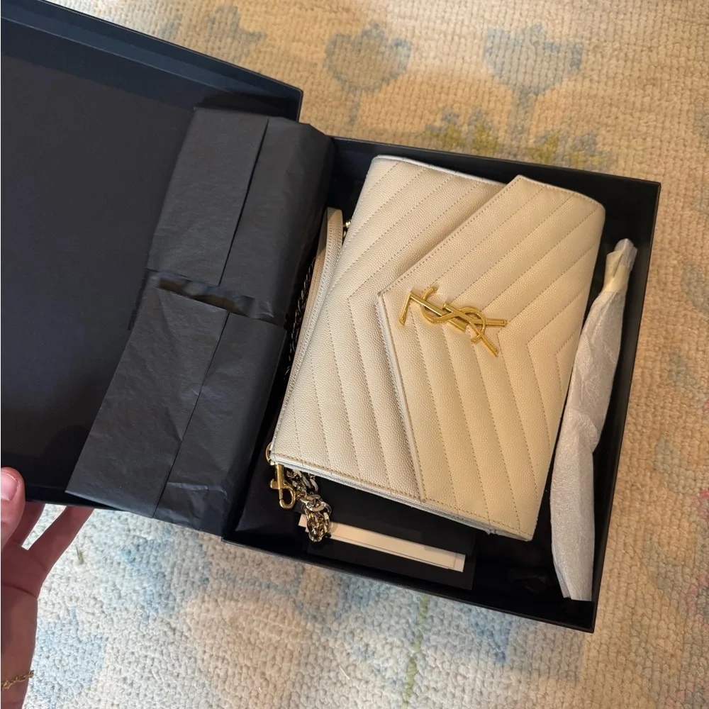 YSL Grain De Poudre Matelasse Chevron Monogram Envelope Clutch Blanc - Picture 14 of 15